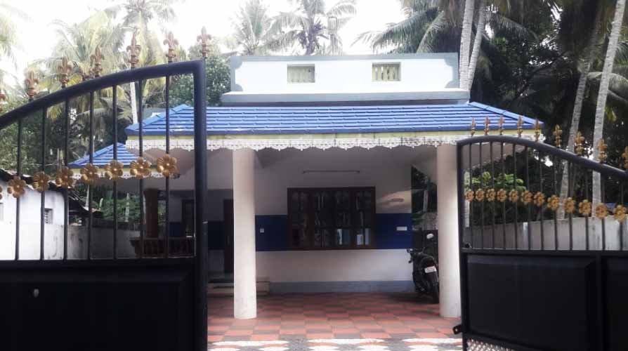 2 BHK House for sale at Kazhakuttom near Over bridge, Menamkulam