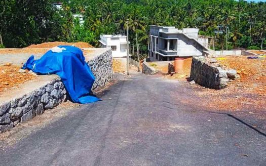 4 cent residential land for sale in Mavinmoodu, Chanthavila