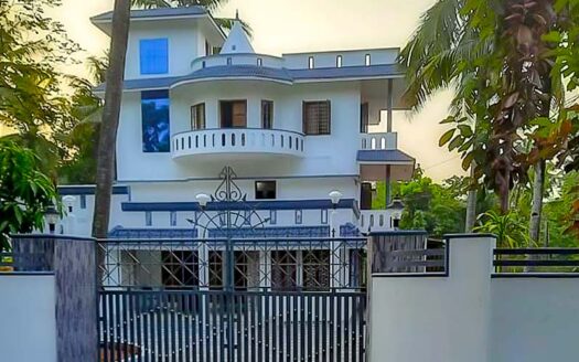 5400 sq. ft. House for sale in Ayiroor, Varkala, Trivandrum